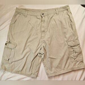 Wrangler Original Mens Beige Cargo Shorts With Side Pockets Size 42